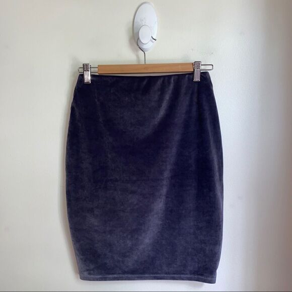 ARITZIA TALULA Purple Velvet Bodycon Casual Classic Mini Skirt Size Small - Picture 11 of 11